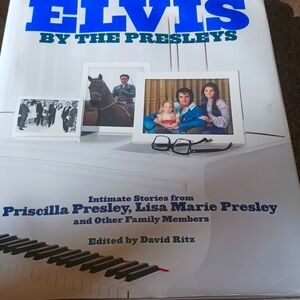 ELVIS BY THE PRESLEYS